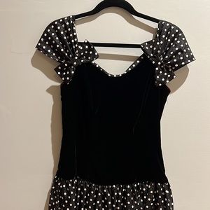 Vintage authentic 80s black polka dot dress! Velvet bodice! Excellent condition